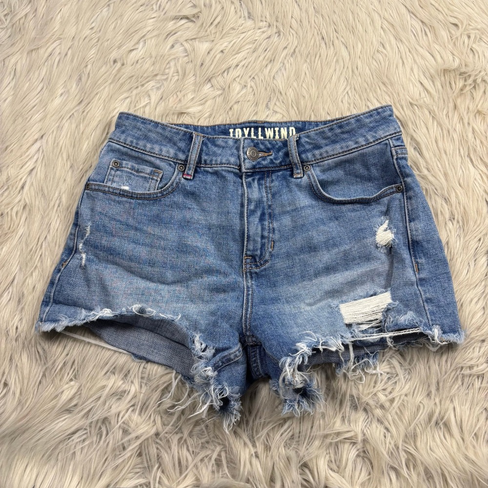 Idyllwind Women's 2 Light Wash Distressed Cut Off Denim Shorts Cowgirl Festival